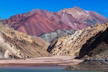 Atacama Çölü, Kuzey Şili 'deki güzel doğal manzaralar.
