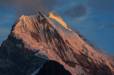 Cordillera Blanca, Peru, Güney Amerika 'daki güzel dağ manzaraları