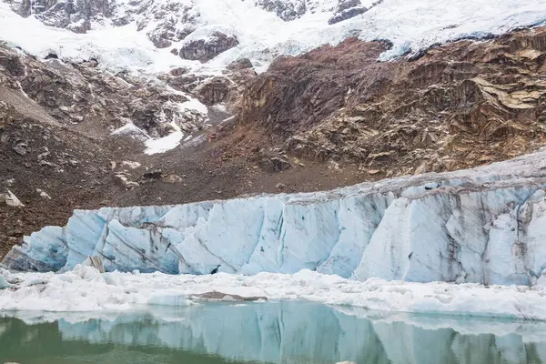 Ledovce Jezeře Vysokých Horách Cordillera Blanca Peru Jižní Amerika — Stock fotografie