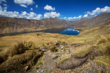 Cordillera Blanca 'da güzel dağlar, Peru, Güney Amerika