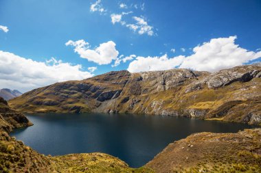 Cordillera Blanca 'da güzel dağlar, Peru, Güney Amerika