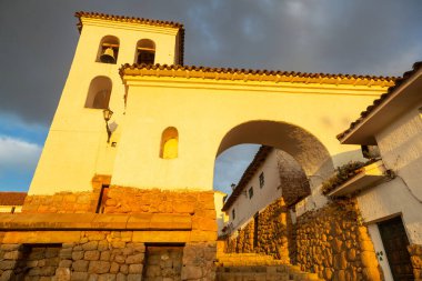 Güney Amerika, Peru 'daki Chinchero Koloni Kilisesi.