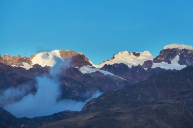 Cordillera Blanca, Peru, Güney Amerika 'daki güzel dağ manzaraları