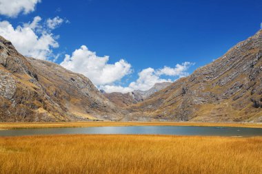 Cordillera Blanca 'da güzel dağlar, Peru, Güney Amerika