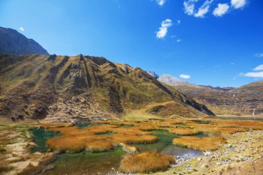 Cordillera Blanca 'da güzel dağlar, Peru, Güney Amerika