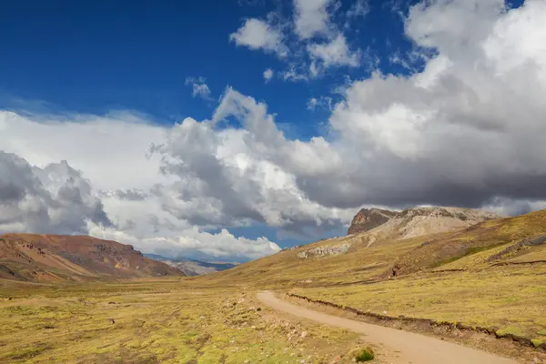 Landschaftlich Reizvolle Straße Den Cordillera Bergen Peru Hintergrund Der Reise — Stockfoto