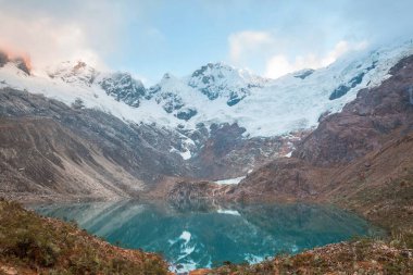 Cordillera Blanca 'da güzel dağlar, Peru, Güney Amerika