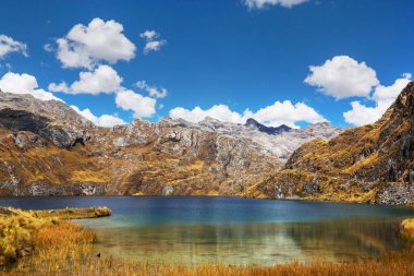 Cordillera Blanca 'da güzel dağlar, Peru, Güney Amerika