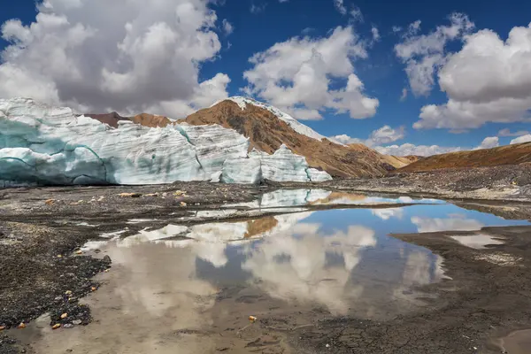 Icebergs Lake High Cordillera Blanca Mountains Peru South America — Stock Photo, Image