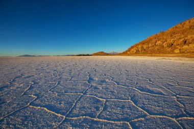 Salar de Uyuni, Bolivya, Güney Amerika 'da alışılmadık terk edilmiş peyzajlar