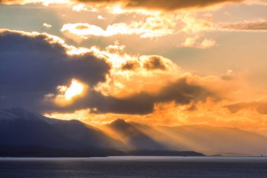 Dünyanın sonu. Beagle çevresindeki güzel doğal manzara. Ushuaia, Arjantin 'deki ses.