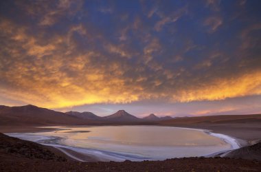 Atacama Çölü, Kuzey Şili 'deki güzel doğal manzaralar.