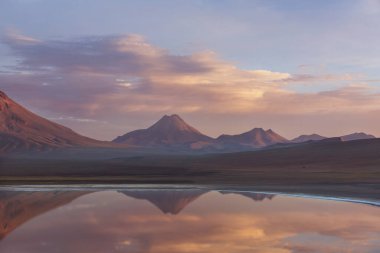 Atacama Çölü, Kuzey Şili 'deki güzel doğal manzaralar.