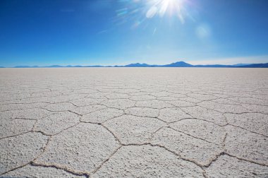 Salar de Uyuni, Bolivya, Güney Amerika 'da alışılmadık terk edilmiş peyzajlar