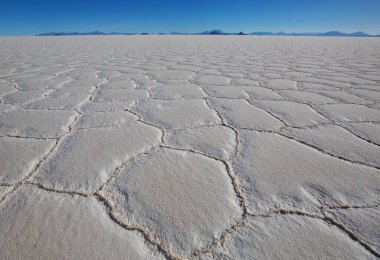 Salar de Uyuni, Bolivya, Güney Amerika 'da alışılmadık terk edilmiş peyzajlar