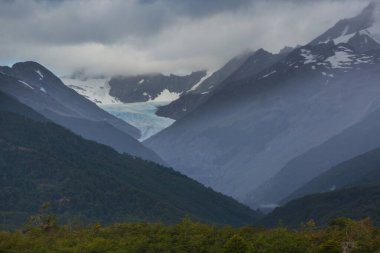Carretera Austral, Patagonya, Güney Şili boyunca güzel dağ manzaraları