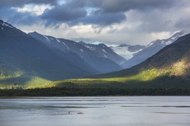 Carretera Austral, Patagonya, Güney Şili boyunca güzel dağ manzaraları