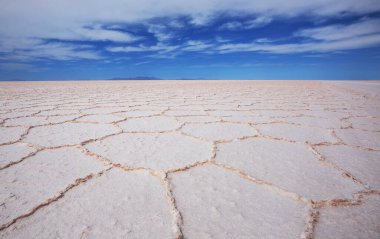 Salar de Uyuni, Bolivya, Güney Amerika 'da alışılmadık terk edilmiş peyzajlar