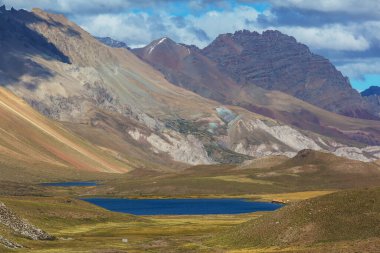 Valle Hermosa 'daki inanılmaz dağ manzaraları, Arjantin, Güney Amerika