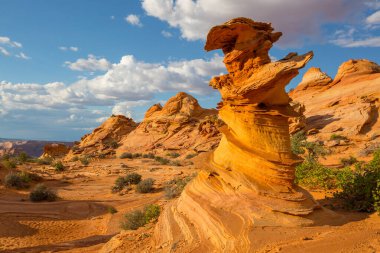 Vermillion Cliffs Vahşi Doğa Bölgesi, Utah ve Arizona 'dan Çakal Buttes.