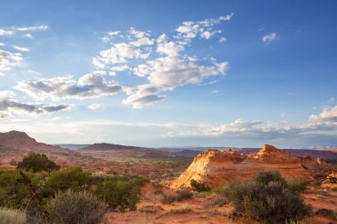 Utah, ABD 'de kumtaşı oluşumları. Güzel Alışılmadık manzaralar.