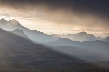 Peru 'daki And Dağları' ndaki (veya Güney Cordilleras 'taki) güzel dağlar