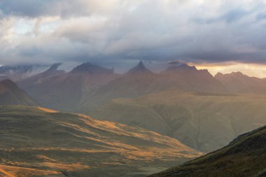 Cordillera Blanca, Peru, Güney Amerika 'daki güzel dağ manzaraları