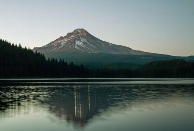 Mount. Hood reflection in Trillium lake,  Oregon, USA. Beautiful natural landscapes