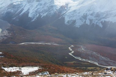 Patagonya dağlarında sonbahar sezonu, Güney Amerika, Arjantin