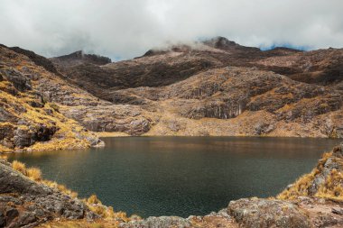 Cordillera Blanca 'da güzel dağlar, Peru, Güney Amerika