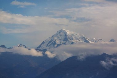Cordillera Blanca, Peru, Güney Amerika 'daki güzel dağ manzaraları