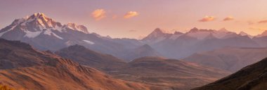 Cordillera Blanca, Peru, Güney Amerika 'daki güzel dağ manzaraları