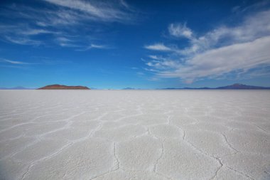 Güneş doğarken alışılmadık Salar de Uyuni, Bolivya