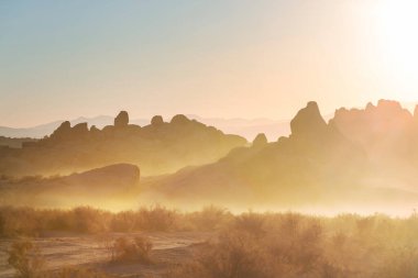 Alabama tepelerinde alışılmadık taş oluşumları, California, Usa