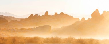 Alabama tepelerinde alışılmadık taş oluşumları, California, Usa