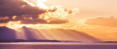 Dünyanın sonu. Beagle çevresindeki güzel doğal manzara. Ushuaia, Arjantin 'deki ses.