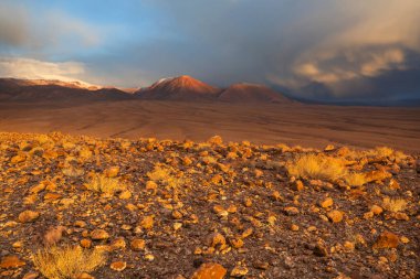 Gün doğumunda çöl, Şili, Atacama