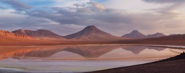 Atacama Çölü, Kuzey Şili 'deki güzel doğal manzaralar.