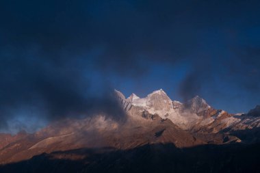 Cordillera Blanca, Peru, Güney Amerika 'daki güzel dağ manzaraları
