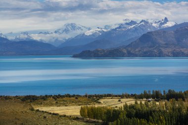 General Carrera Gölü, Carretera Austral, Patagonya - Şili. Güney Amerika 'nın güzel doğal manzaraları