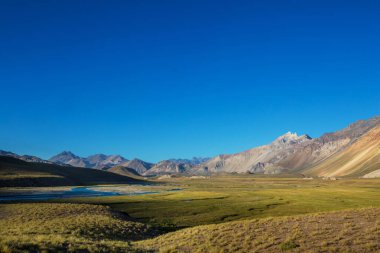 Valle Hermosa 'daki inanılmaz dağ manzaraları, Arjantin, Güney Amerika