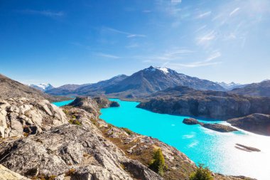 Arjantin, Güney Amerika 'daki Perito Moreno Ulusal Parkı' nda fantastik dağ manzaraları.