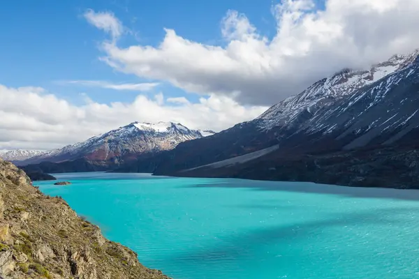 Arjantin, Güney Amerika 'daki Perito Moreno Ulusal Parkı' nda fantastik dağ manzaraları.