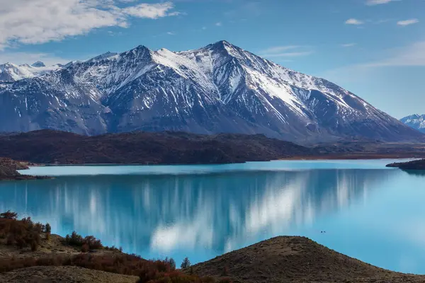 Arjantin, Güney Amerika 'daki Perito Moreno Ulusal Parkı' nda fantastik dağ manzaraları.