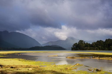 Carretera Austral, Patagonya, Güney Şili boyunca güzel dağ manzaraları