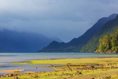 Carretera Austral, Patagonya, Güney Şili boyunca güzel dağ manzaraları