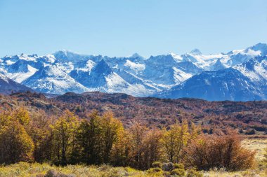 Patagonya dağlarında sonbahar sezonu, Güney Amerika, Arjantin