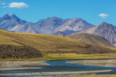 Valle Hermosa 'daki inanılmaz dağ manzaraları, Arjantin, Güney Amerika
