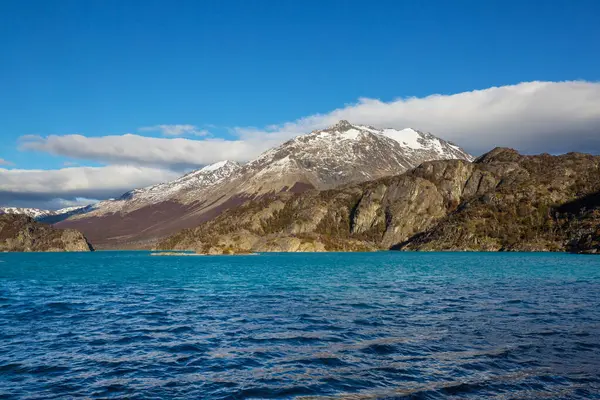 Arjantin, Güney Amerika 'daki Perito Moreno Ulusal Parkı' nda fantastik dağ manzaraları.