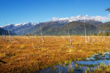 Carretera Austral, Patagonya, Güney Şili boyunca güzel dağ manzaraları